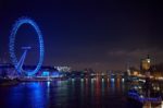 Celebrate Christmas on a Dinner Cruise on the Thames to Fall in Love with London All Over Again