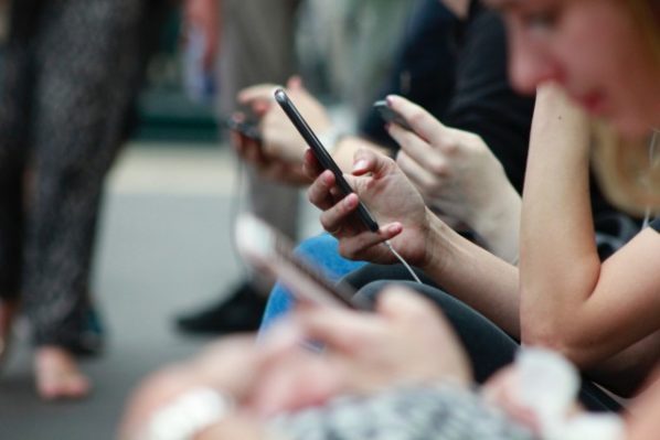 Phones Waiting Line Travel